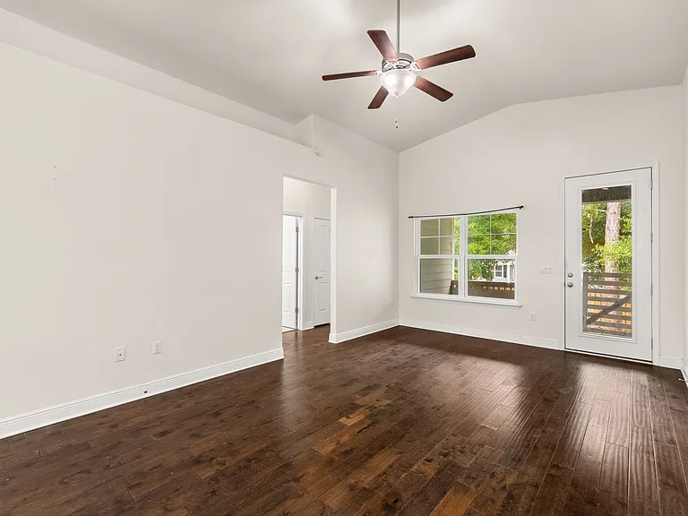 238 Benton Blvd — Photo 12