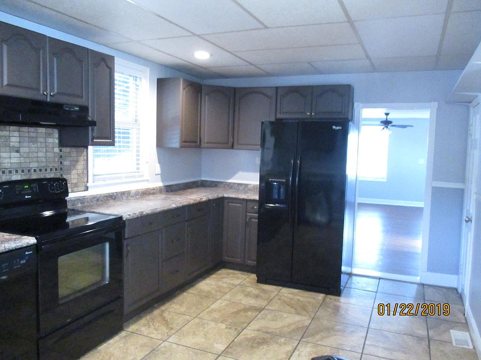 Huge eat-in kitchen, tons of storage and counter space, new appliances, direct connection to dining/living room