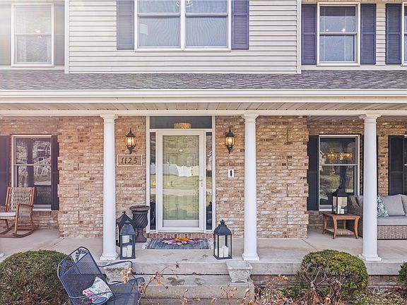 3rd image of 1125 Wedgewood Ct