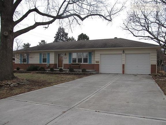 2nd image of 8424 Santa Fe Ln