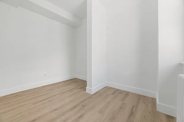 Rented by REAL New York | media 13