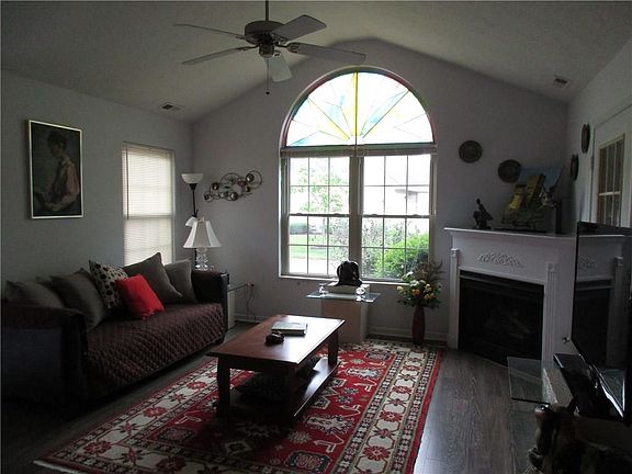 3rd image of 4735 Bridgefield Dr