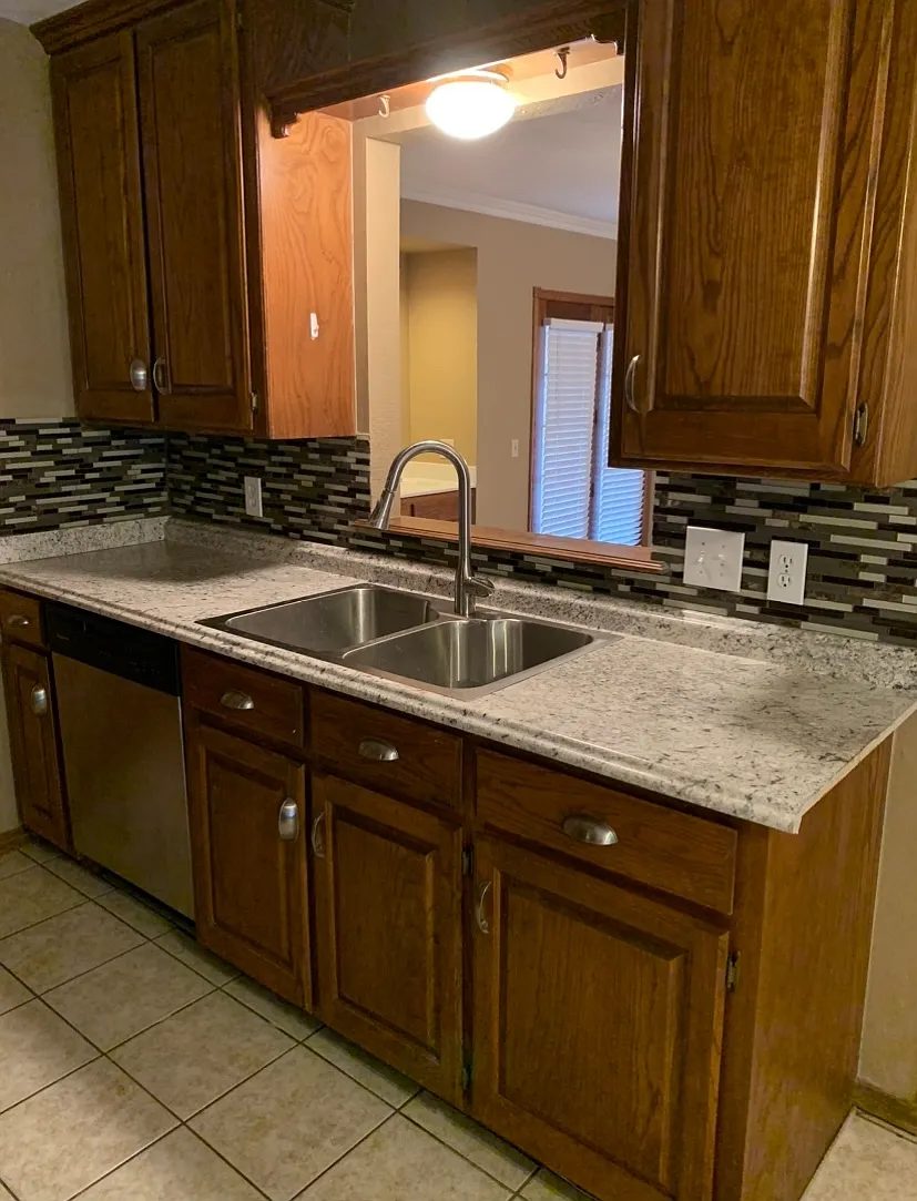 2 bed, 2.5 bath, 1200 sqft, $1,200 — Photo 3