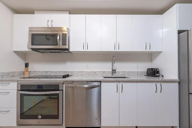 2 bed, 540 sqft, $1,500 — Photo 2