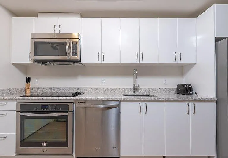450 8th Ave SE #308 — Photo 2