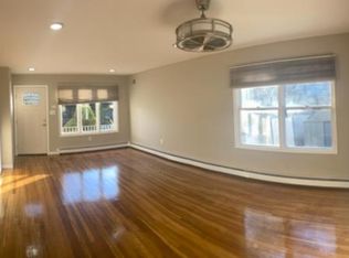 7 Maguire Ct, Staten Island, NY