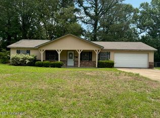 110 Magnolia Cir, Jackson, MS 39209