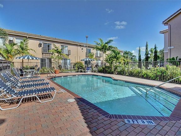 3rd image of 8318 Lagos De Campo Blvd #8318