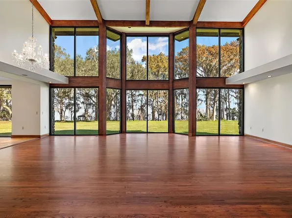 5415 Banana Point Dr, Okahumpka, FL 34762