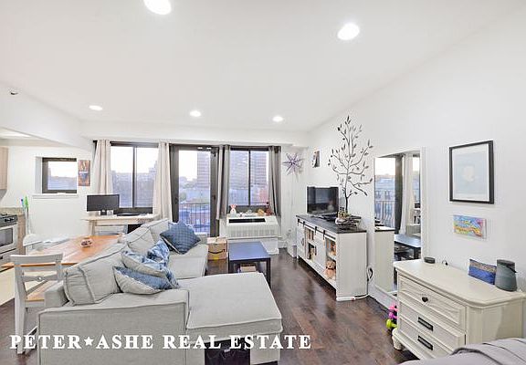 4th image of 203 E 121st St APT 903