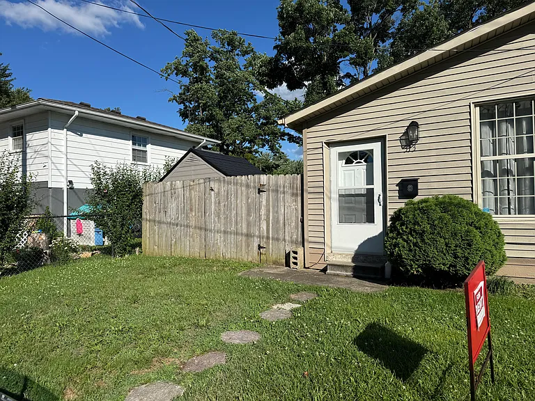 313 Villa Dr — Photo 3