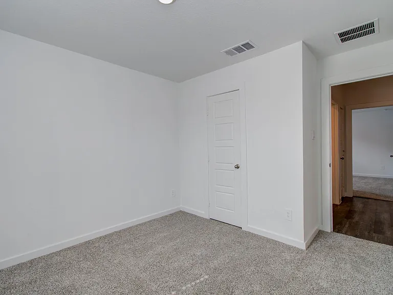 8922 Colicroot Dr — Photo 4