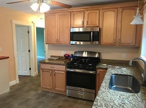 2nd image of 298 Waverley Ave