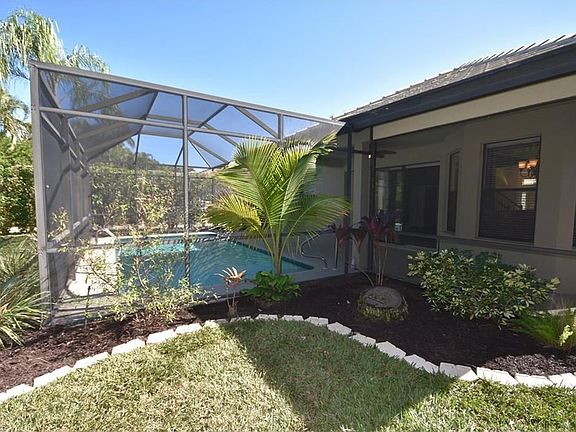 3rd image of 8851 Springwood Ct