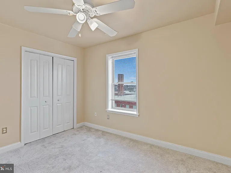 922 Madison St NW #304 — Photo 14