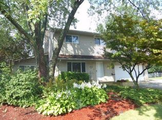 790 Whittier Ct, Saline, MI 48176