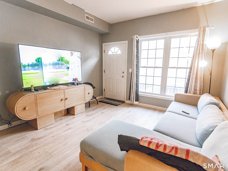 1st image of 16 Wishing Well Lane #16