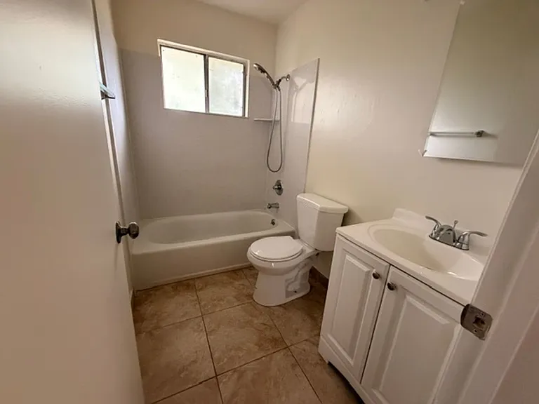 Dixon Townhouse — Photo 80