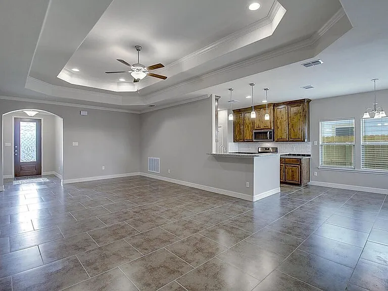 7530 Sable Creek Dr — Photo 4