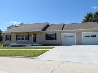 306 White Fox Dr, Clarion, IA 50525