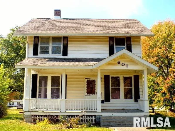 601 N Maple St, Mount Sterling, IL 62353