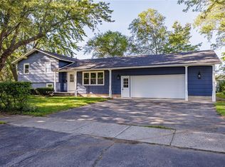 610 Fetzner Rd, Rochester, NY 14626