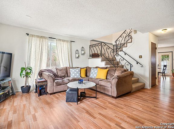 4th image of 144 AMISTAD BLVD