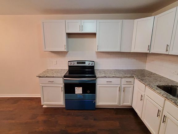 5th image of 4823 Ash Ln Unit 1-B