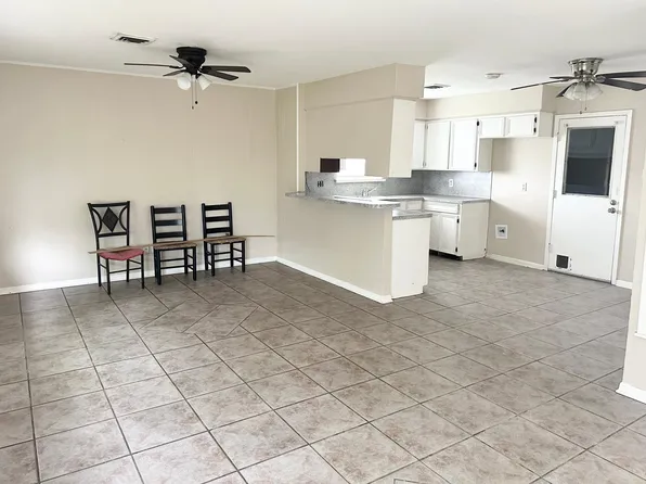 5601 Tanglewood Dr, Corpus Christi, TX 78412