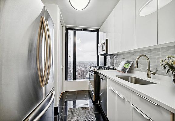 3rd image of 525 E 72nd St APT 35E