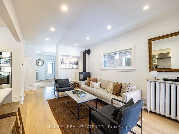 2nd image of 110 Grenadier Rd