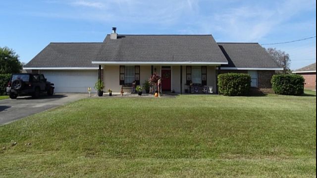 1st image of 5706 Barrett Ln