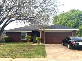 2700 Amberton Pl, Euless, TX 76040