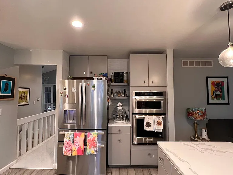 2430 N Greenleaf St — Photo 2