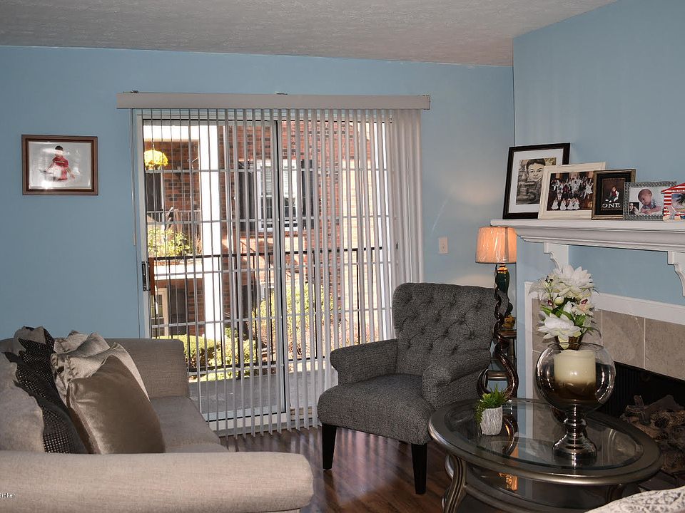 1st image of 3303 Colonial Manor Cir Unit 4A