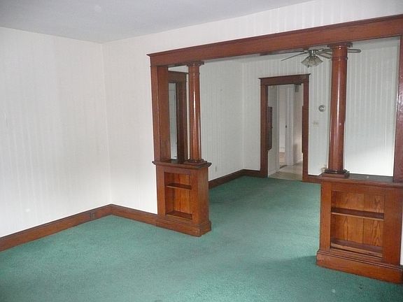 3rd image of 72 Burwell St