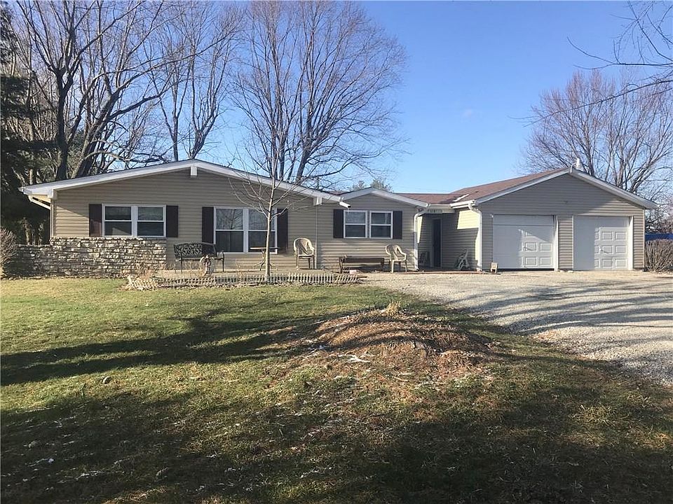 1st image of 668 W Santee Dr