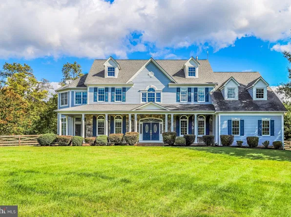 40918 Pacer Ln, Paeonian Springs, VA 20129