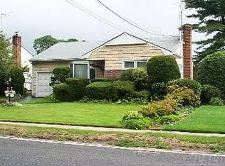 2691 Milburn Ave, Baldwin, NY