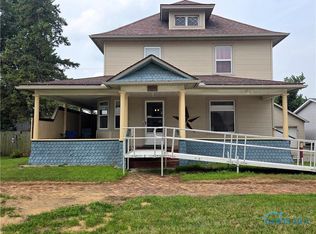 509 N Adrian St, Lyons, OH 43533