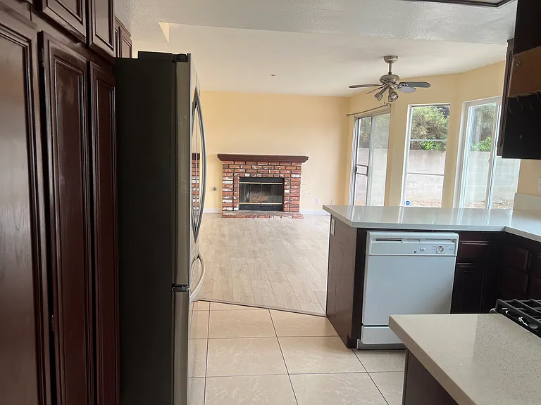 16183 Harvey Dr — Photo 2