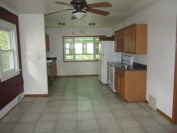5th image of 2923 Grandview Blvd
