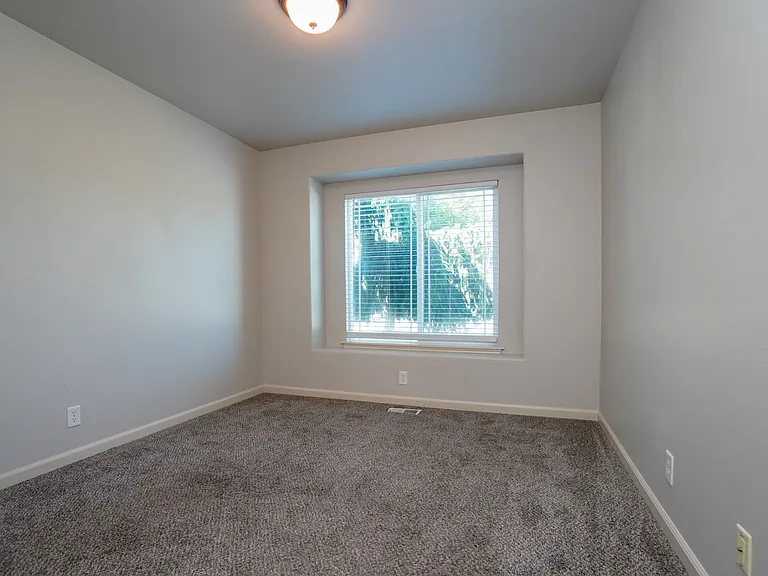 1445 W Silver Salmon Dr — Photo 10