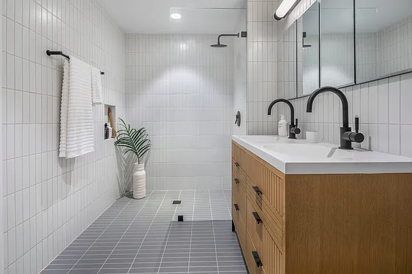 Sold by Compass | media 6
