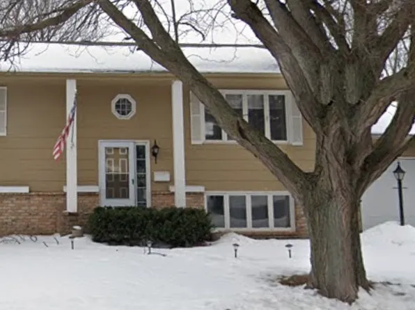 3001 W 88th St, Bloomington, MN 55431