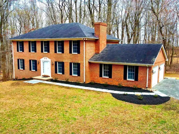 14424 Dove Ln, Leesburg, VA 20176