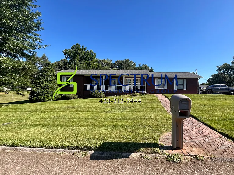 1733 Hugh Dr — Photo 1
