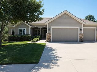 1101 NW Pecan Dr, Grain Valley, MO 64029