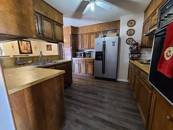 5th image of 4637 Lamont Ave