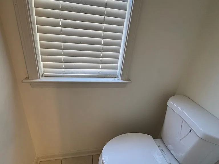 1343 Island Pl E — Photo 22